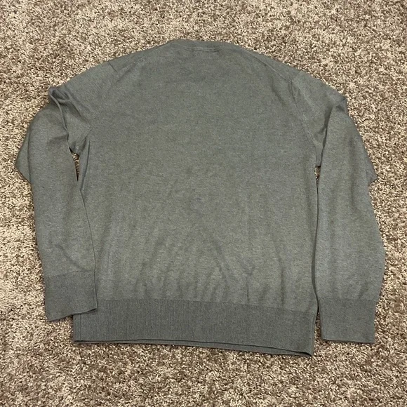 Banana Republic Men's Light Gray Crewneck Sweater, Size S - Picture 4 of 5